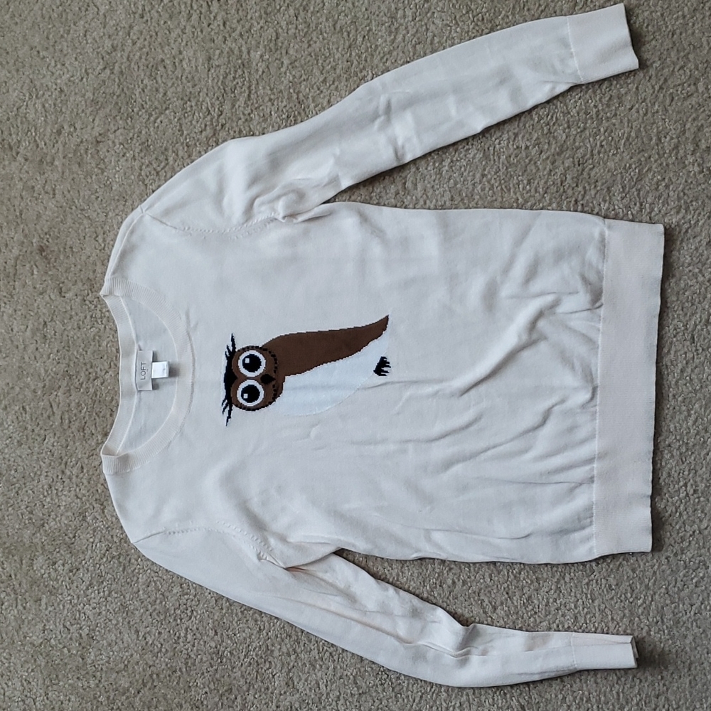 Small cream Ann Taylor Loft sweater with owl